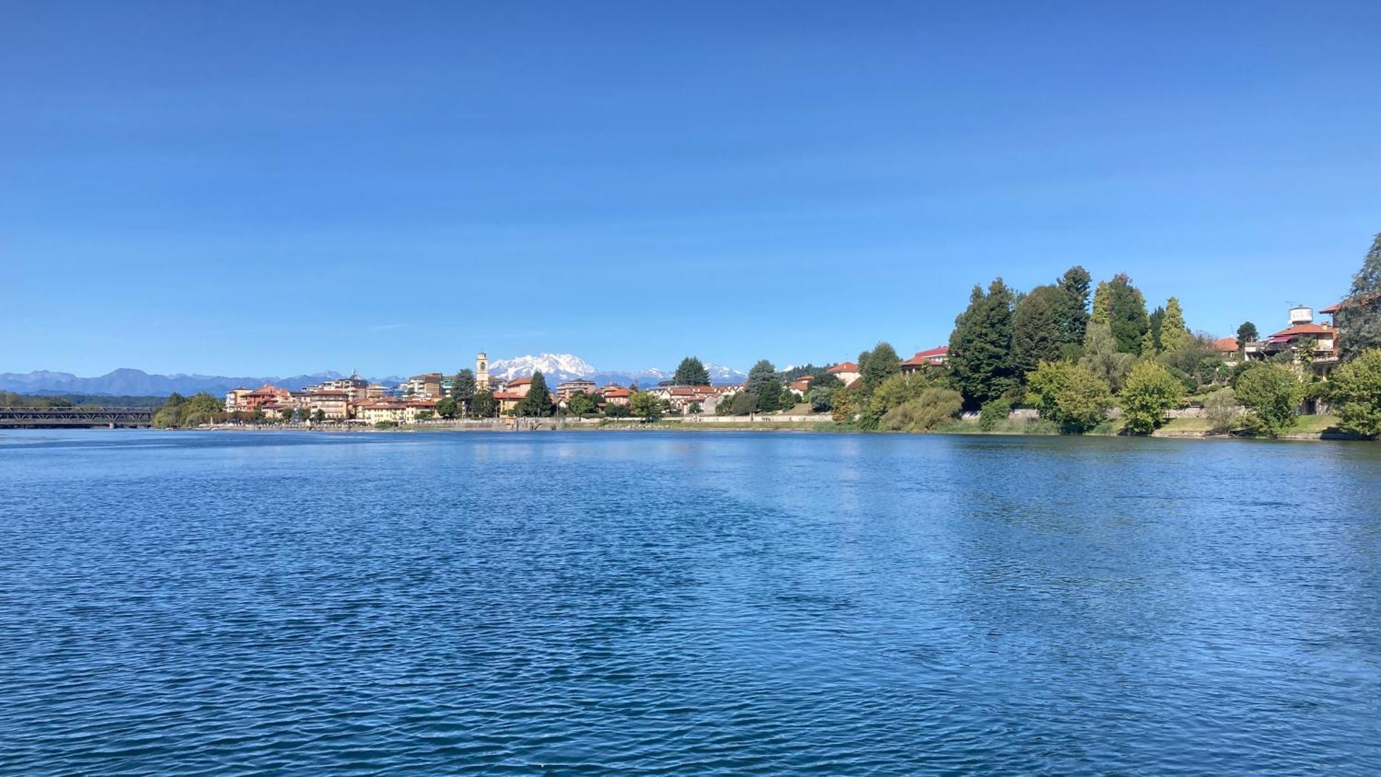 Your Place By The Lake - Near Leonardo Academy, Mxp Sesto Calende Ngoại thất bức ảnh